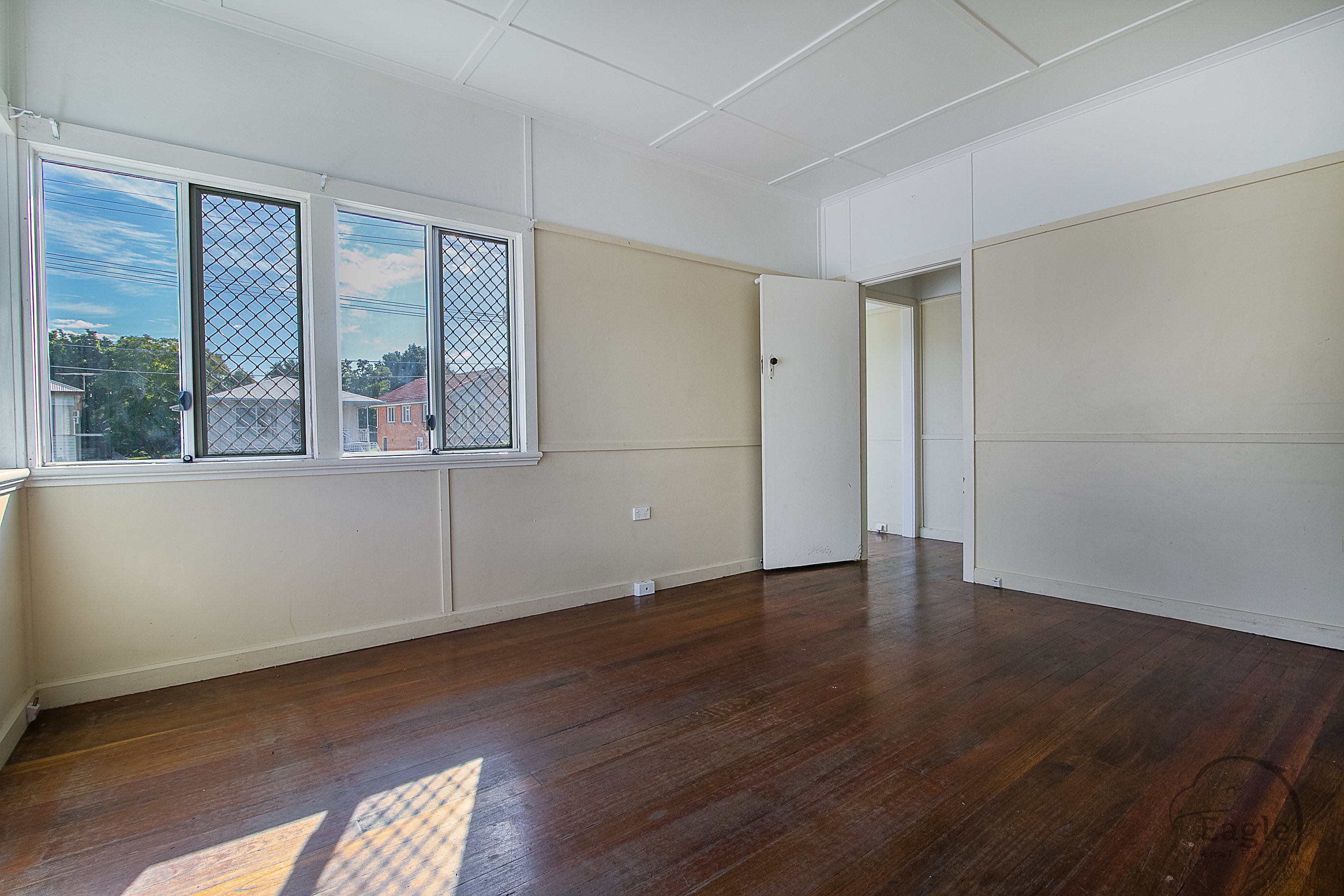 14 Gladstone Street – Eagle Real Estate