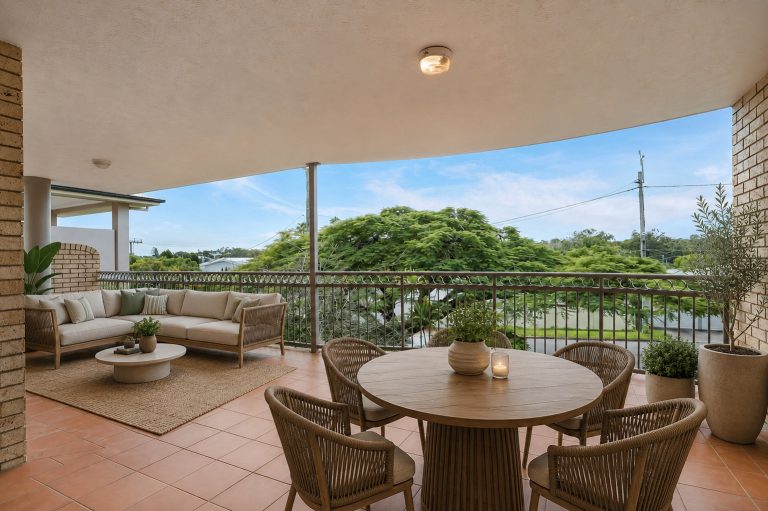 Rolle St balcony